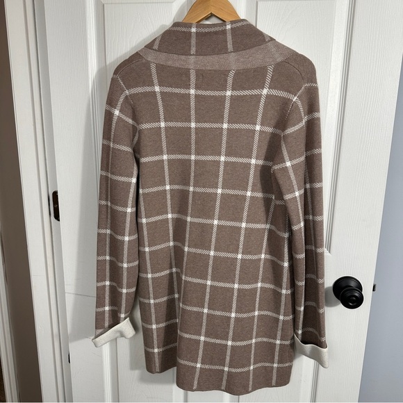 Jones New York taupe/cream size medium wrap/jacket/sweater, cozy, soft, warm - Picture 12 of 12